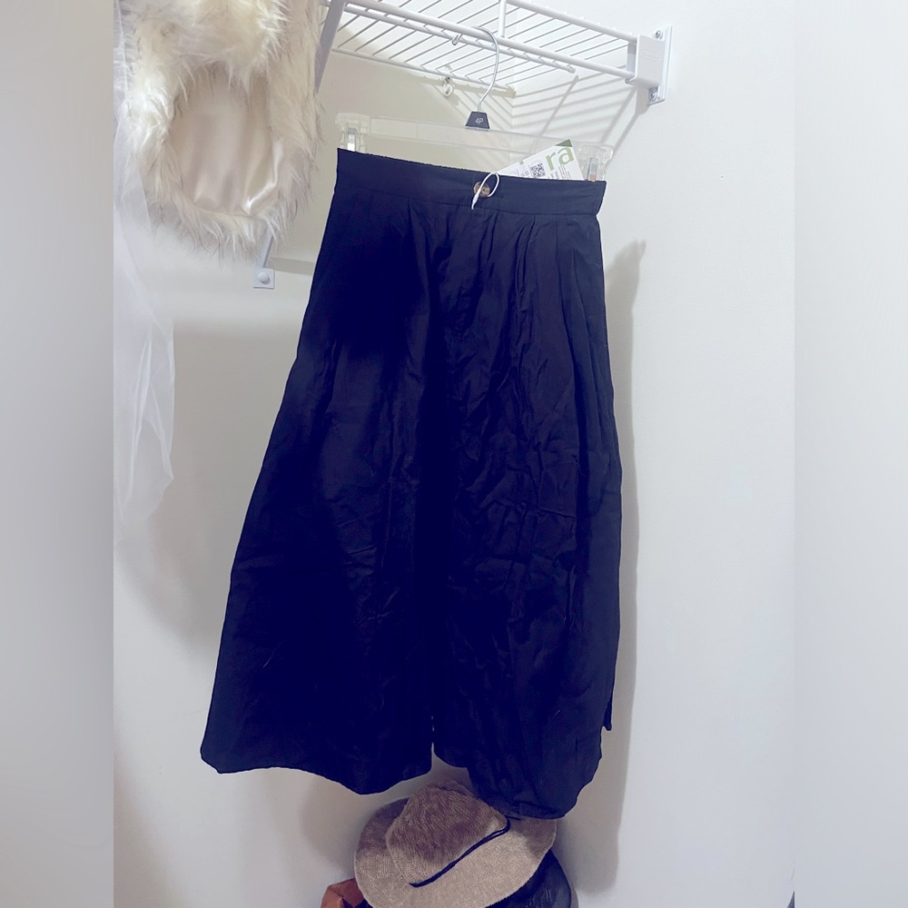 Halara Black Midi Skirt